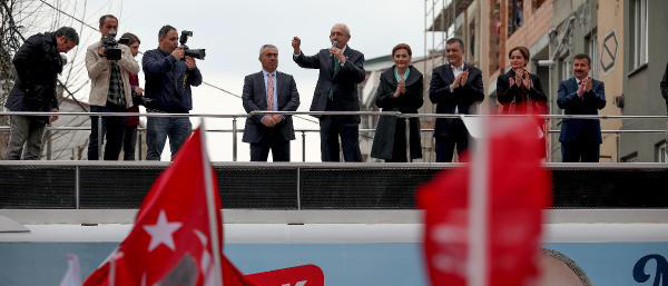 CHP lideri Kılıçdaroğlu, Esenyurt Belediye Başkan Adayı Kemal Deniz Bozkurt’u Esenyurtlulara emanet etti:  O sizin evladınız, sizin çocuğunuz