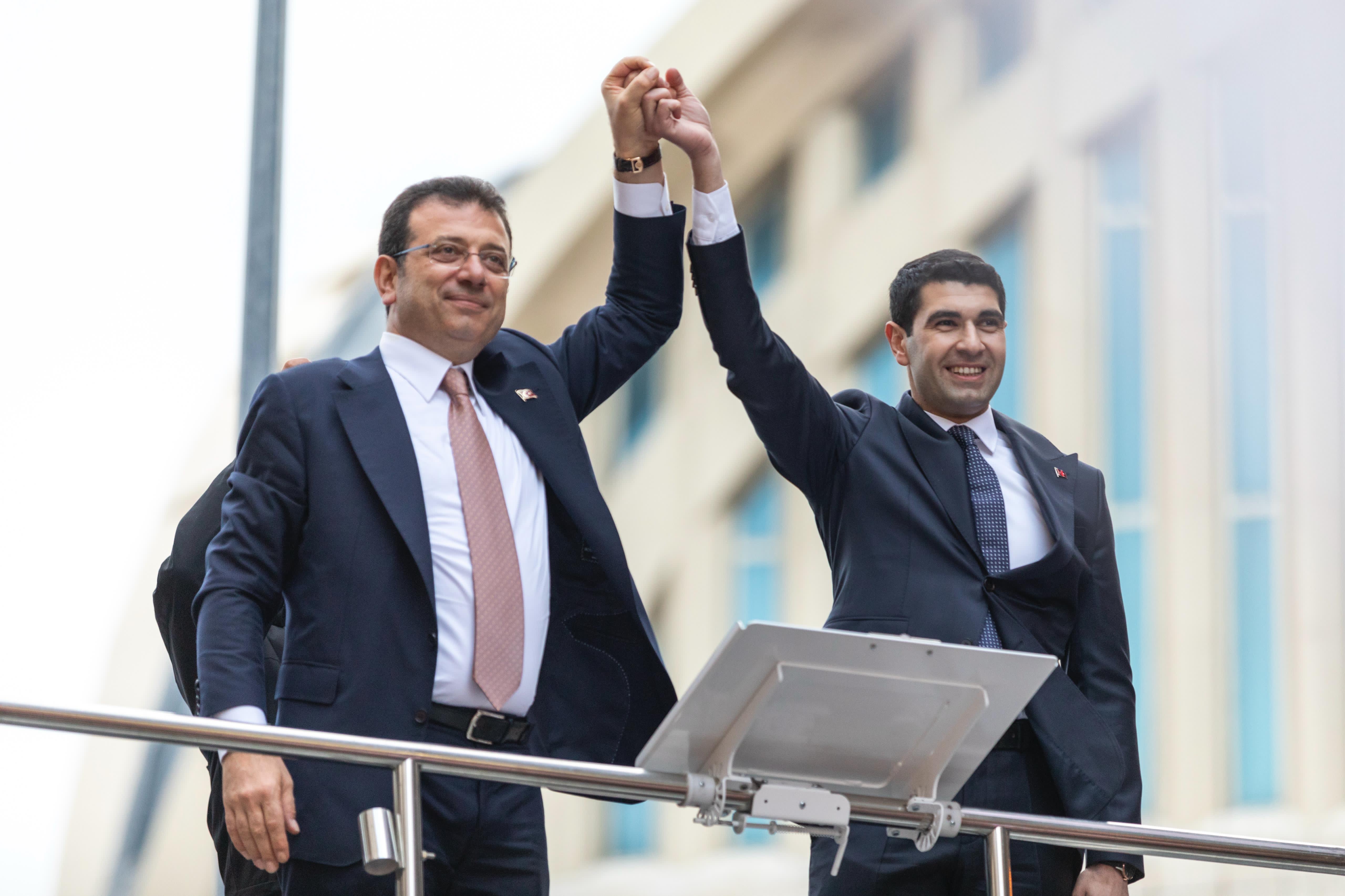 Çaykara: Yandaşa değil vatandaşa hizmet