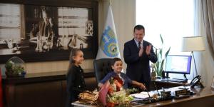 Silivri’de 23 Nisan Coşkusu: Çocuklar Belediye Başkanlığı Koltuğunu Devraldı