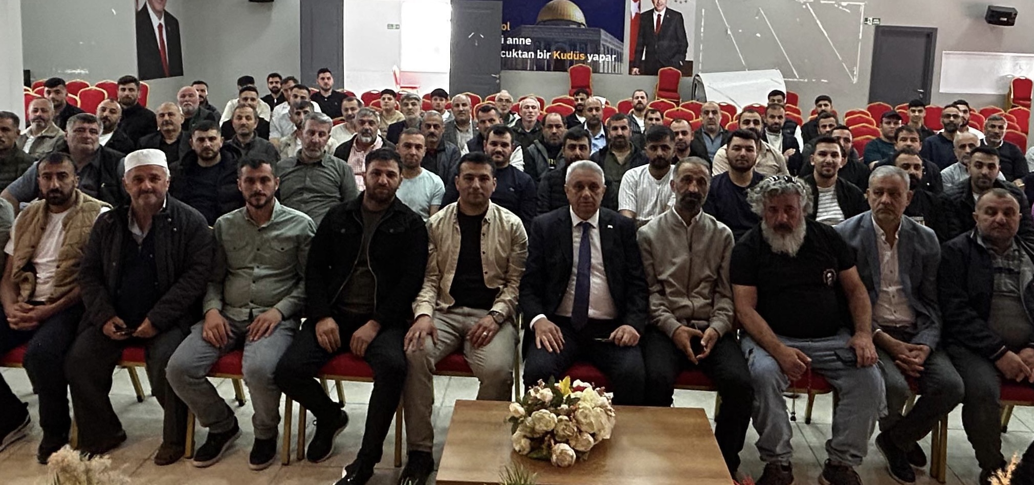 Esenyurt’ta Pazar Krizi Çözüldü: Taraflar Uzlaştı, Pazar Yeniden Kuruluyor