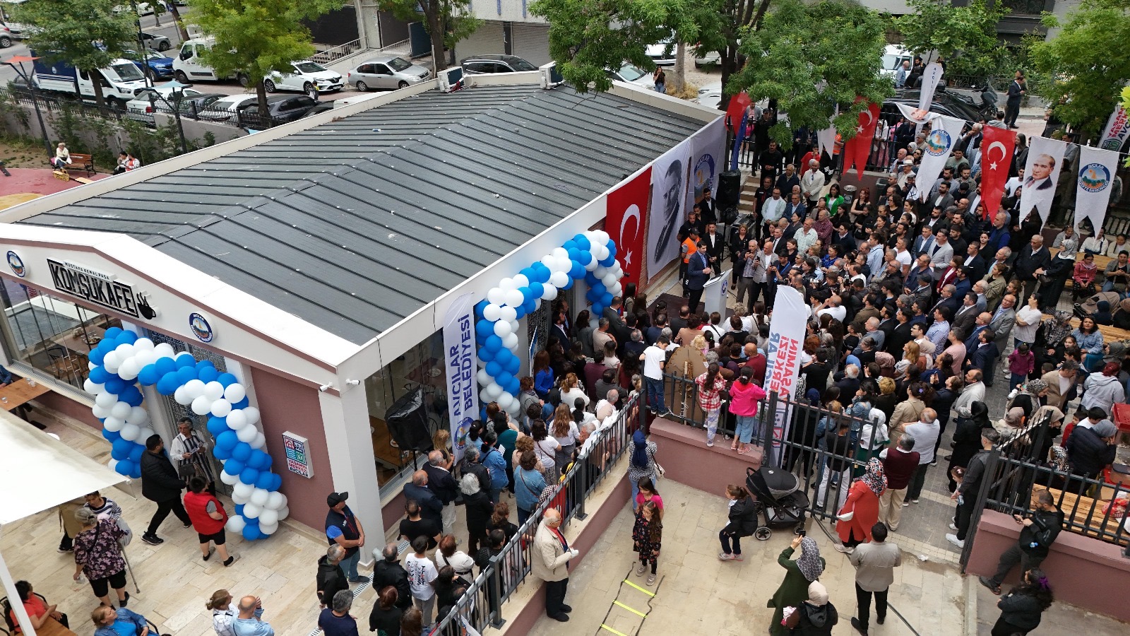 *BAŞKAN ÇAYKARA SÖZÜNÜ TUTTU, YENİ KOMŞU KAFE AÇILDI