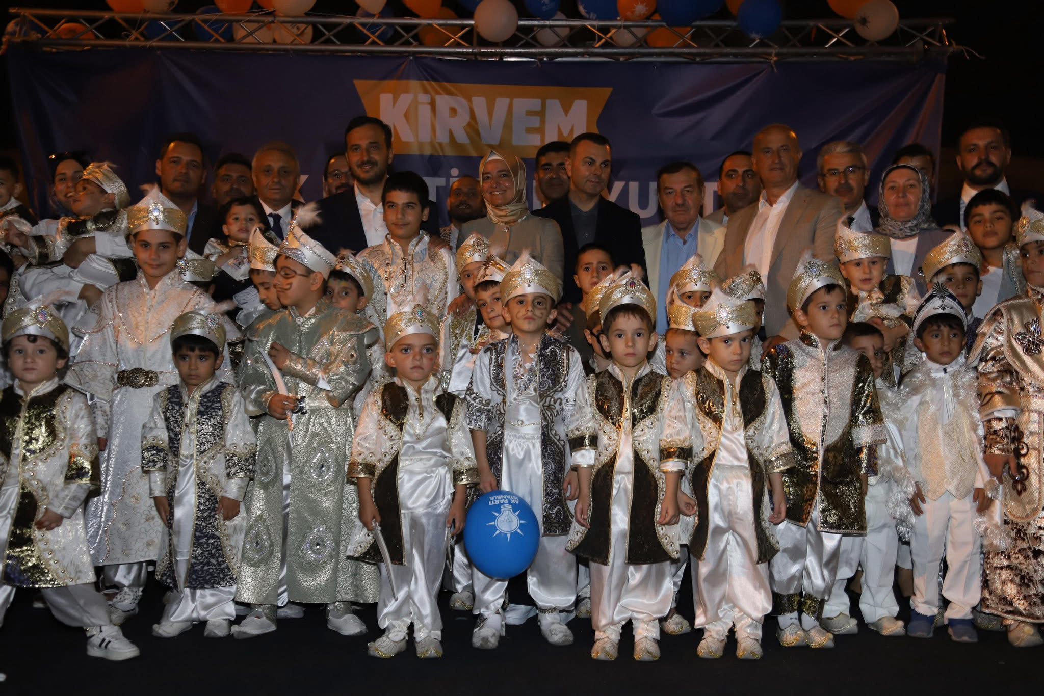 Esenyurt’ta “Kirvem AK Parti” Sünnet Şöleni: Gelenekler Yaşatıldı, Yüzler Güldü