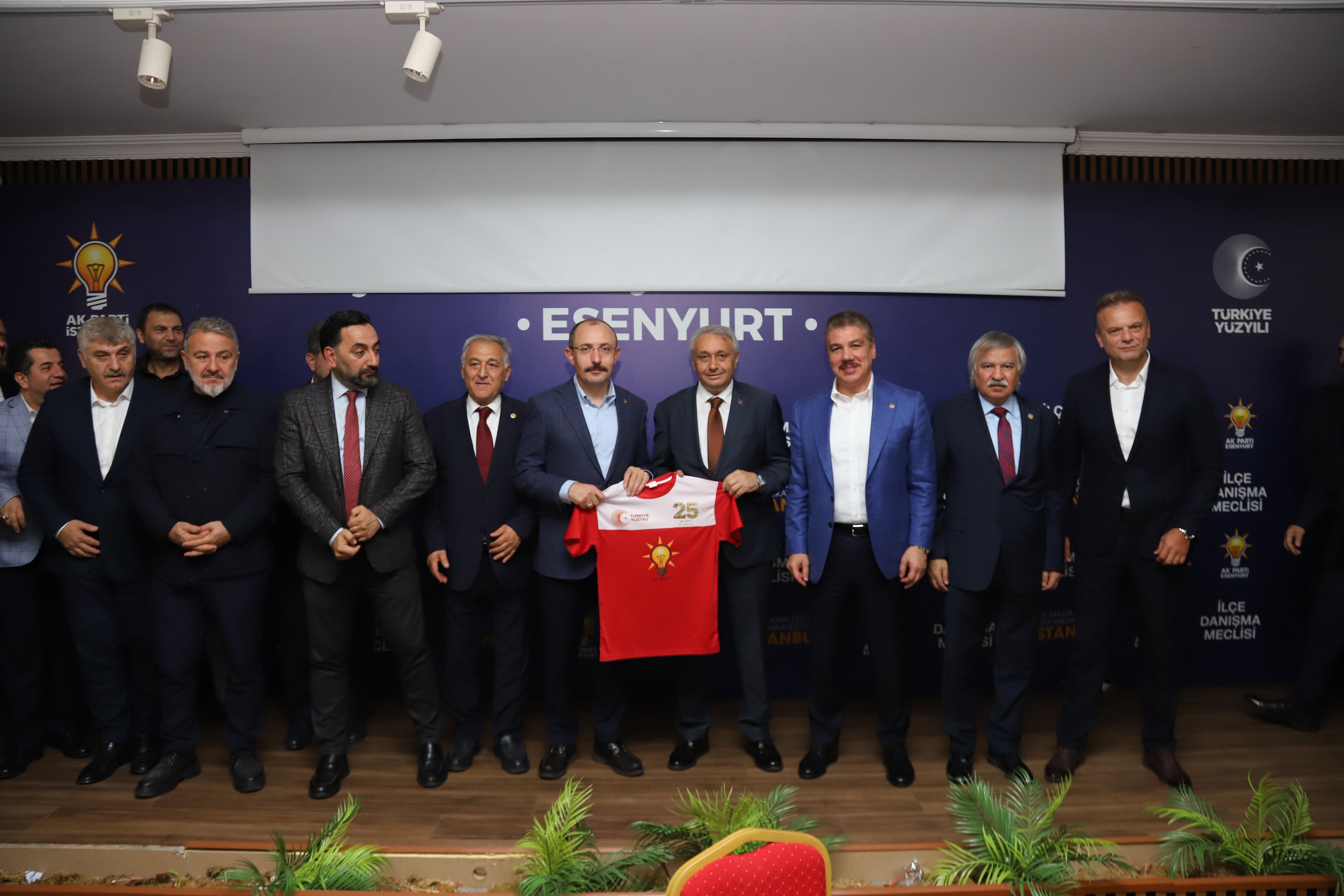 Esenyurt’un Geleceği İçin Güç Birliği: Türkiye Yüzyılı Buluşması Gerçekleştirildi
